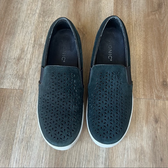 Vionic Kani Slip On Sneakers 6 - Picture 5 of 12